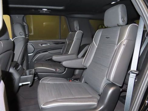 Certified 2024 Cadillac Escalade Sport AWD/4WD image 22