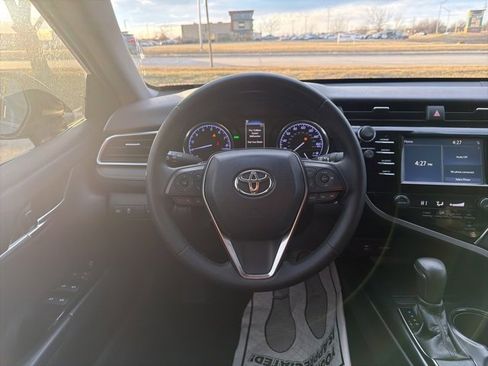 Used 2018 Toyota Camry L image 13