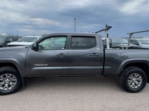Used 2019 Toyota Tacoma SR5 image 5