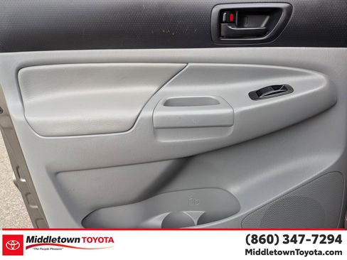 Used 2015 Toyota Tacoma 4x4 Double Cab w/ Limited Package image 29