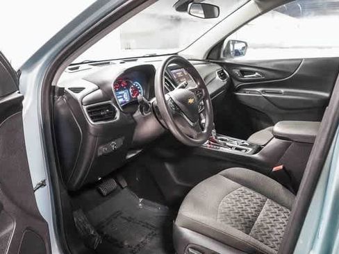 Used 2022 Chevrolet Equinox LT w/ LPO, Floor Liner Package image 17