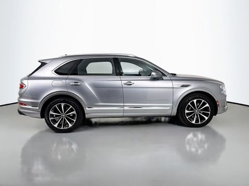 New 2025 Bentley Bentayga image 8