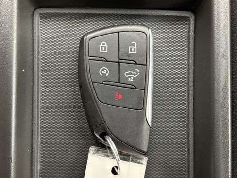 Used 2025 Chevrolet Silverado 1500 LT AWD/4WD image 22