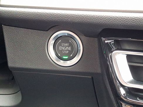 New 2026 Chevrolet Traverse LT w/ Driver Confidence Package image 40