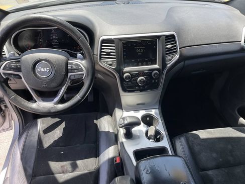 Used 2015 Jeep Grand Cherokee Altitude AWD/4WD image 15
