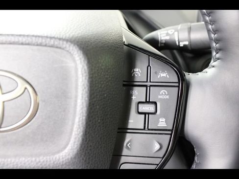 Used 2025 Toyota Prius AWD image 23