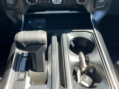 Used 2022 Ford F150 Raptor w/ Raptor 37 Performance Package AWD/4WD image 19
