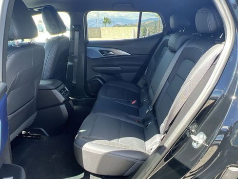 Used 2025 Chevrolet Equinox EV LT w/ Convenience Package image 23