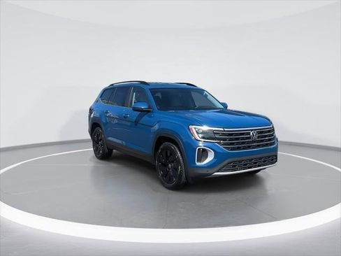 New 2026 Volkswagen Atlas SE AWD/4WD image 2