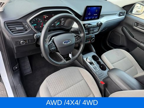 Used 2022 Ford Escape SE w/ Convenience Package FWD image 13