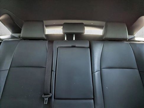 Used 2024 Toyota Venza Nightshade image 15