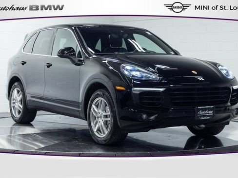 Used 2016 Porsche Cayenne S AWD/4WD image 1