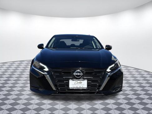Used 2024 Nissan Altima 2.5 SV AWD/4WD image 2