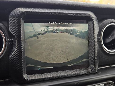 Used 2022 Jeep Wrangler Unlimited Rubicon 4xe image 22