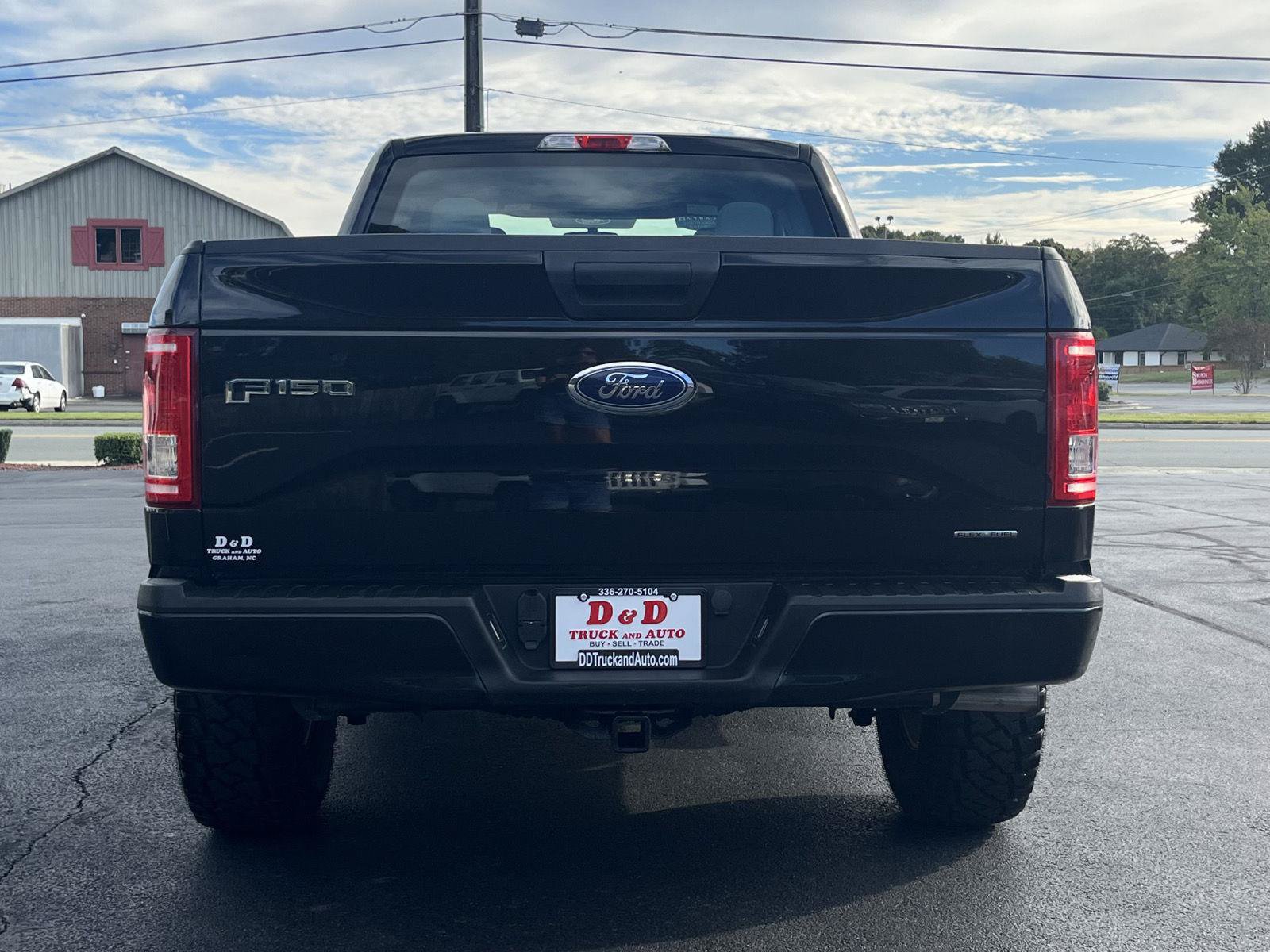 Used 2015 Ford F150 XL w/ Equipment Group 101A Mid AWD/4WD image 19