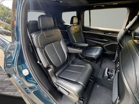 New 2027 Jeep Grand Cherokee L Limited AWD/4WD image 10