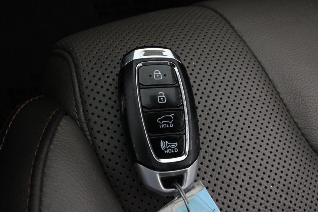 Used 2020 Hyundai Santa Fe Limited FWD image 34