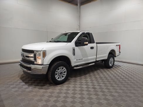 Used 2019 Ford F250 XLT w/ Camper Package AWD/4WD image 1