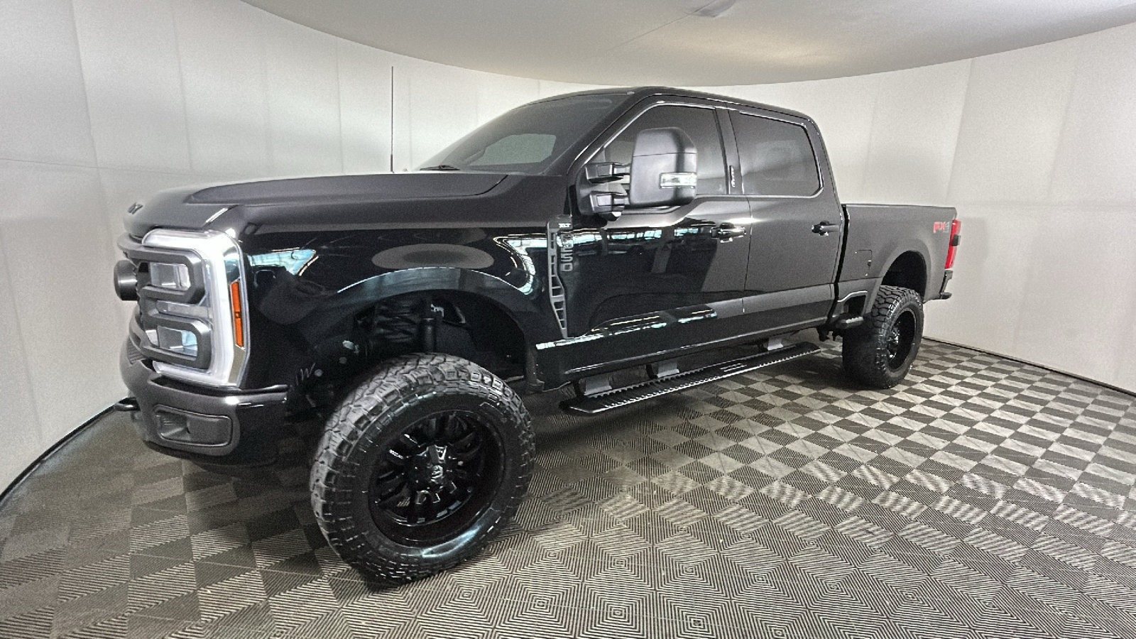 Used 2024 Ford F250 XLT w/ XLT Premium Package AWD/4WD image 8
