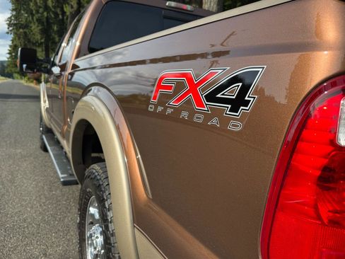 Used 2012 Ford F250 King Ranch w/ King Ranch w/Chrome Pkg AWD/4WD image 11