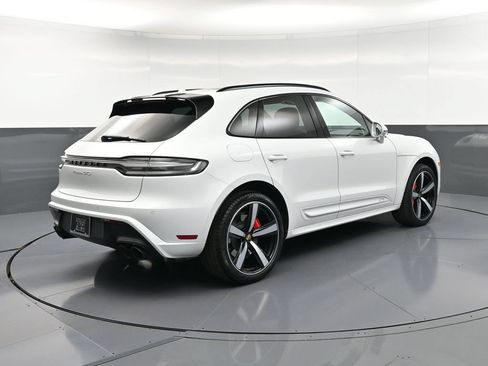 Certified 2022 Porsche Macan GTS AWD/4WD image 8