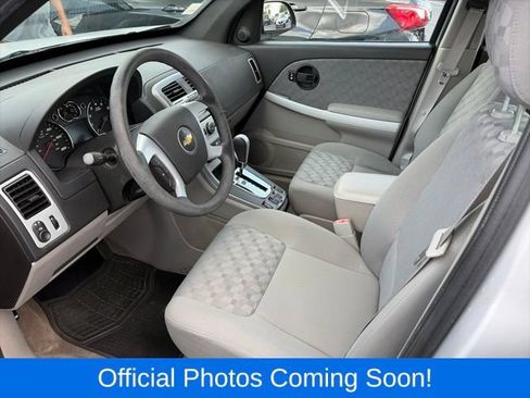 Used 2009 Chevrolet Equinox LS FWD image 3