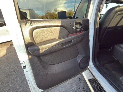 Used 2012 GMC Sierra 3500 SLT w/ SLT Convenience Package AWD/4WD image 7