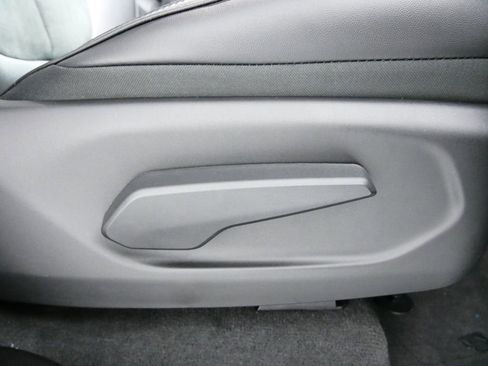 Used 2024 Jeep Grand Cherokee Altitude image 26