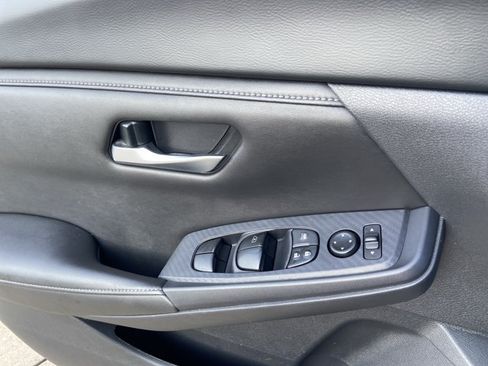 Used 2024 Nissan Sentra SV w/ All-Weather Package FWD image 7