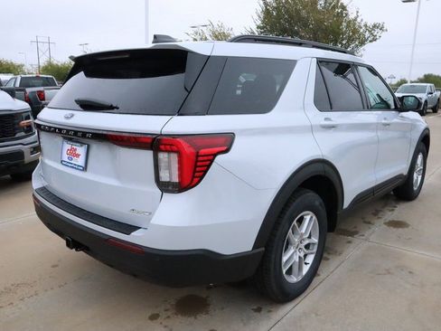 New 2026 Ford Explorer Active image 22
