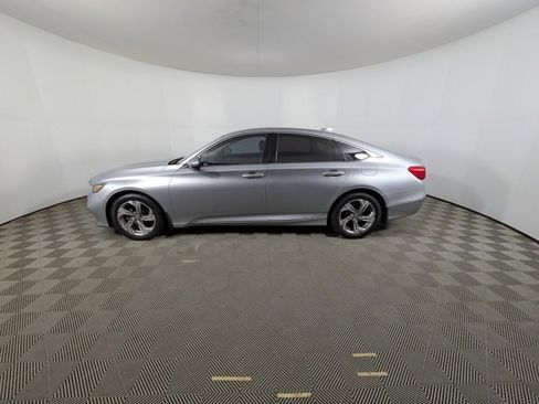 Used 2018 Honda Accord EX image 22