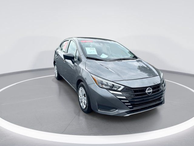 Certified 2025 Nissan Versa S FWD image 2