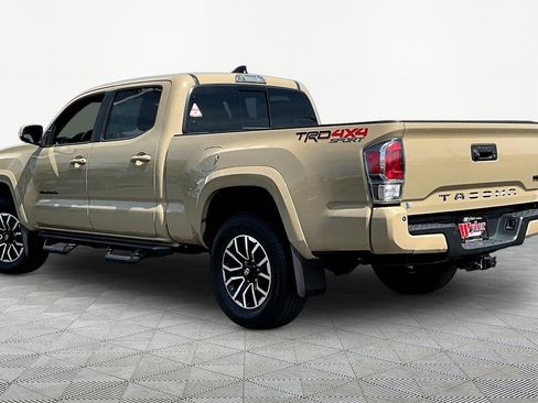 Used 2020 Toyota Tacoma TRD Sport w/ Technology Package image 4