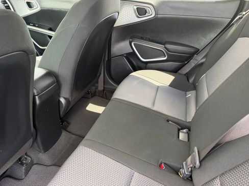 Used 2022 Kia Soul LX FWD image 15