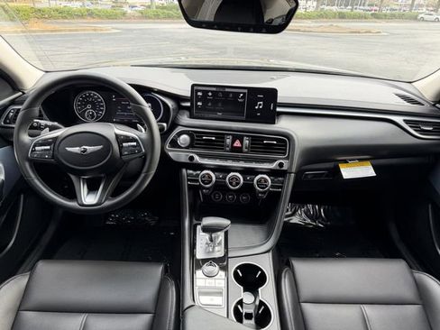 Used 2023 Genesis G70 2.0T image 24