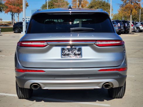 Used 2021 Lincoln Corsair AWD w/ Premium Package image 12