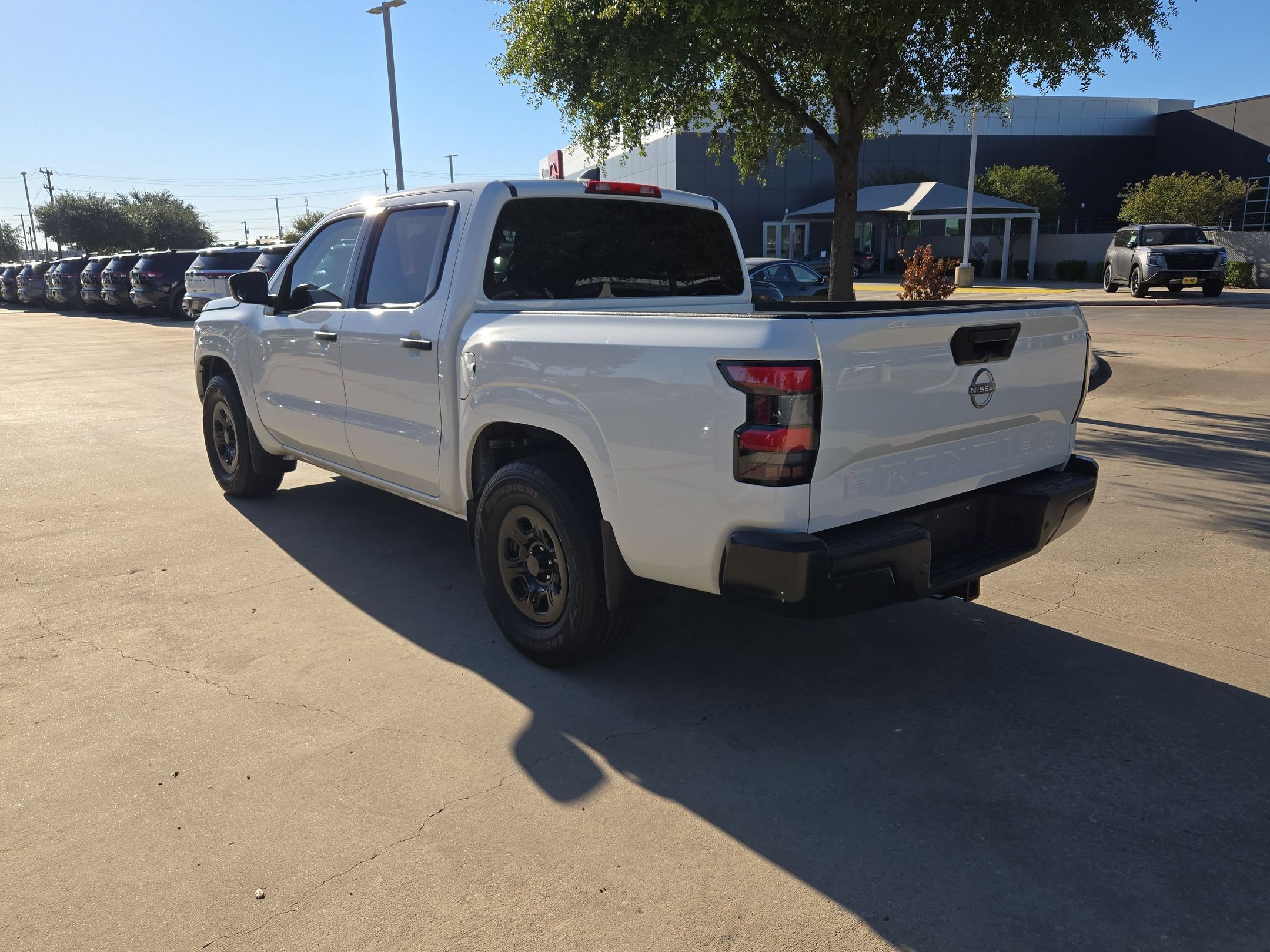 Used 2022 Nissan Frontier S w/ Technology Package RWD image 5