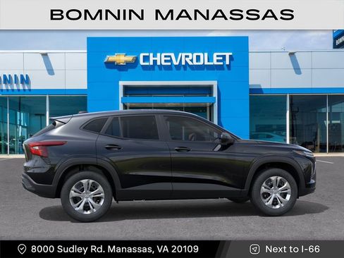 New 2026 Chevrolet Trax LS FWD image 6
