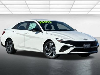 Used 2025 Hyundai Elantra Sport w/ Cargo Package