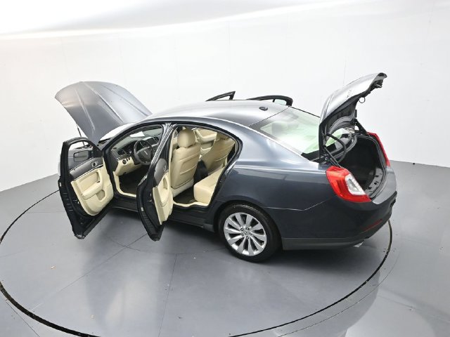 Used 2013 Lincoln MKS FWD image 47