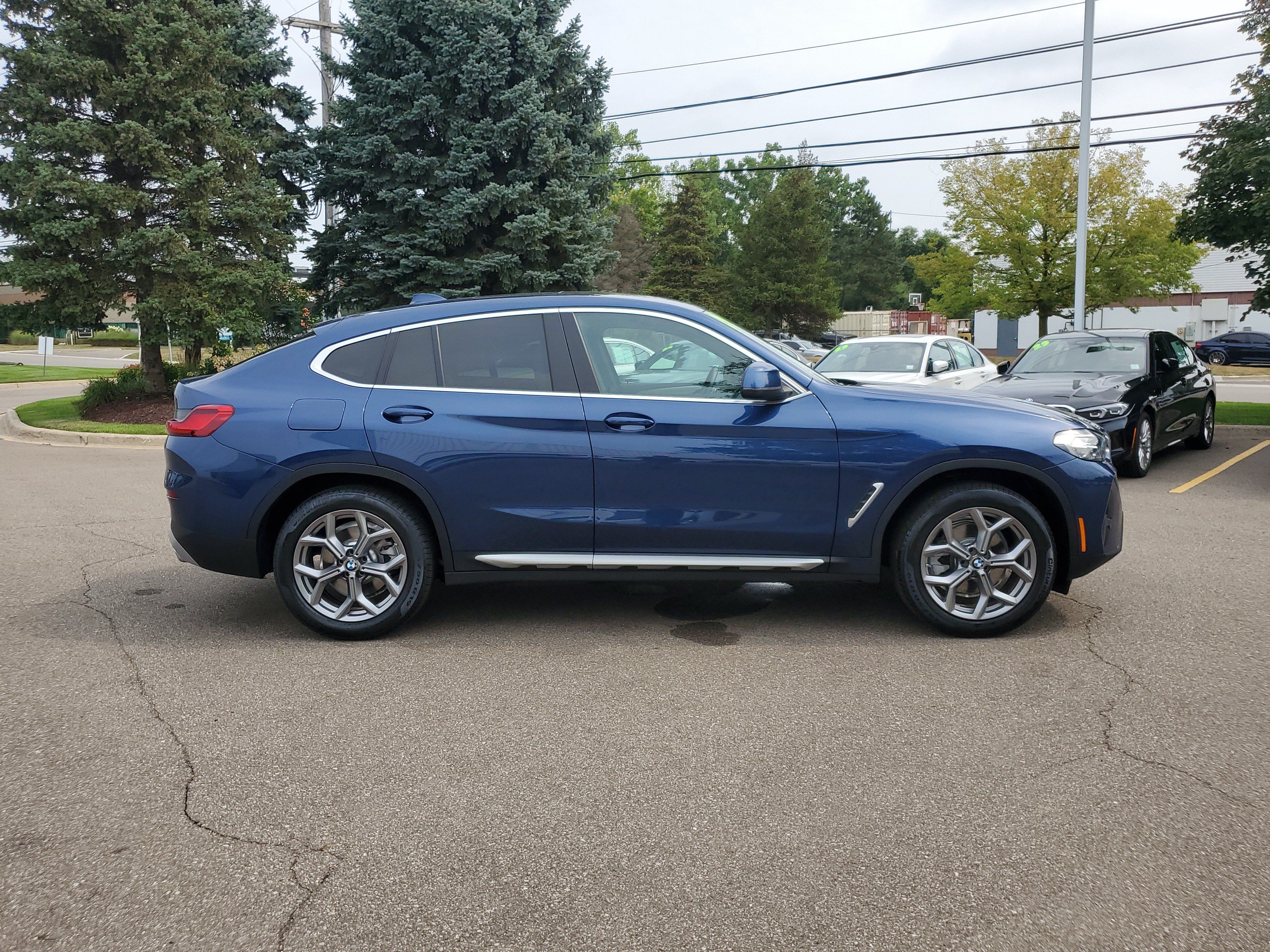 Certified 2023 BMW X4 xDrive30i w/ Premium Package AWD/4WD image 6