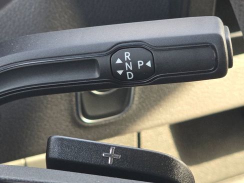 Used 2025 Mercedes-Benz Sprinter 2500 image 31