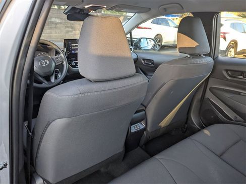 Used 2025 Toyota Corolla LE image 22