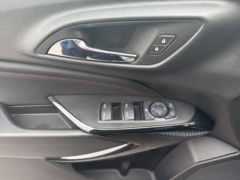 Used 2025 Chevrolet Trax RS w/ Driver Confidence Package image 18