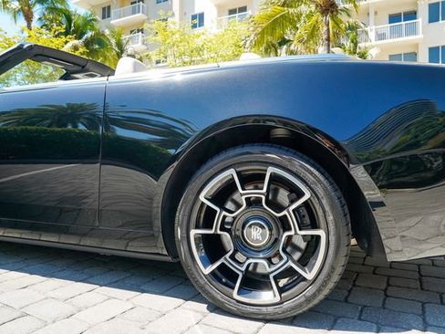 Used 2018 Rolls-Royce Dawn image 16
