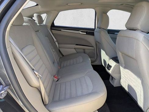 Certified 2020 Ford Fusion SE FWD image 20