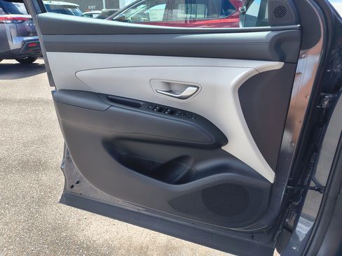 Used 2025 Hyundai Tucson SEL FWD image 25
