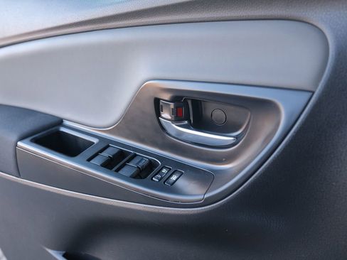 Used 2016 Toyota Yaris SE image 12