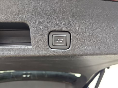 Certified 2024 Chevrolet Traverse Z71 w/ Enhanced Driving Package image 18