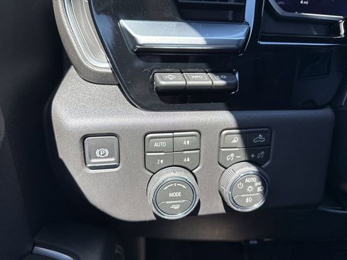 New 2026 Chevrolet Silverado 1500 High Country AWD/4WD image 24